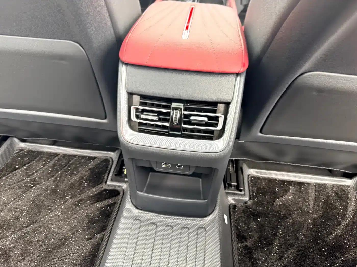 Hongqi H5 2025 1.5T DCT Xuanying 2 Millionth Unit Commemorative Edition — миниатюра 14