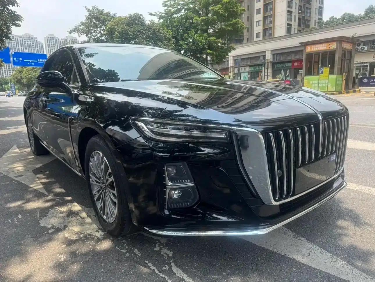 Hongqi H5 2023 1.5T DCT Intelligent Flagship Edition — миниатюра 3
