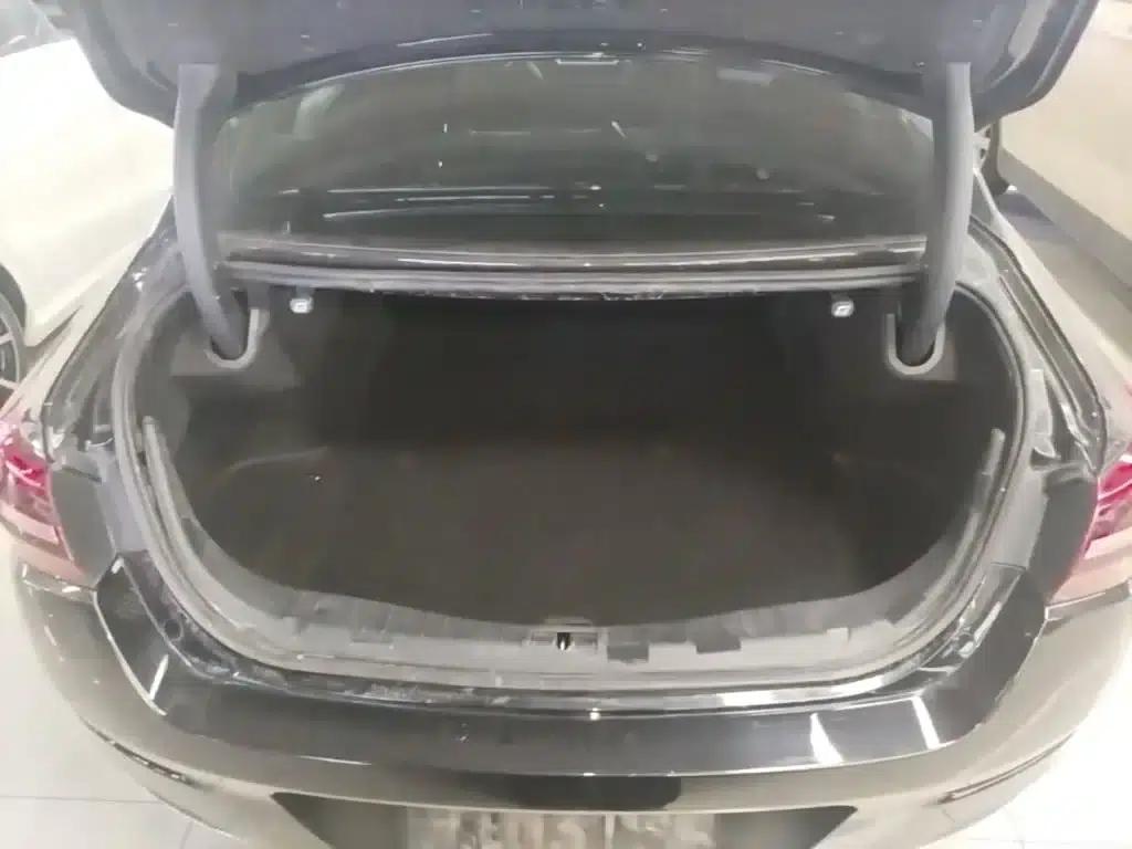 Hongqi H5 2022 Classic Edition Facelift 1.5T DCT Flagship Edition — миниатюра 19