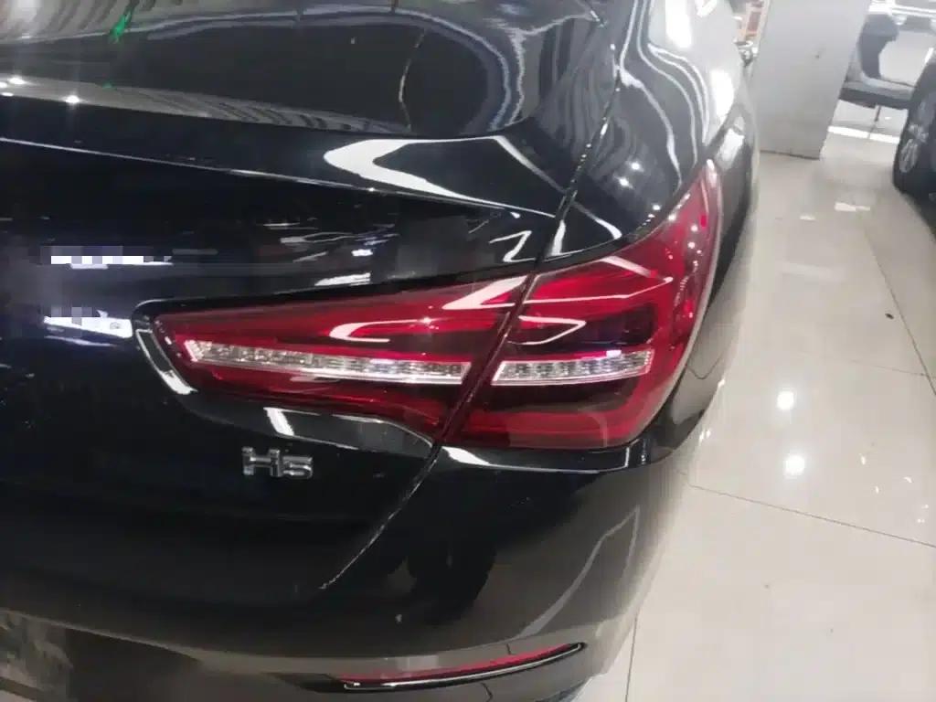 Hongqi H5 2022 Classic Edition Facelift 1.5T DCT Flagship Edition — миниатюра 8
