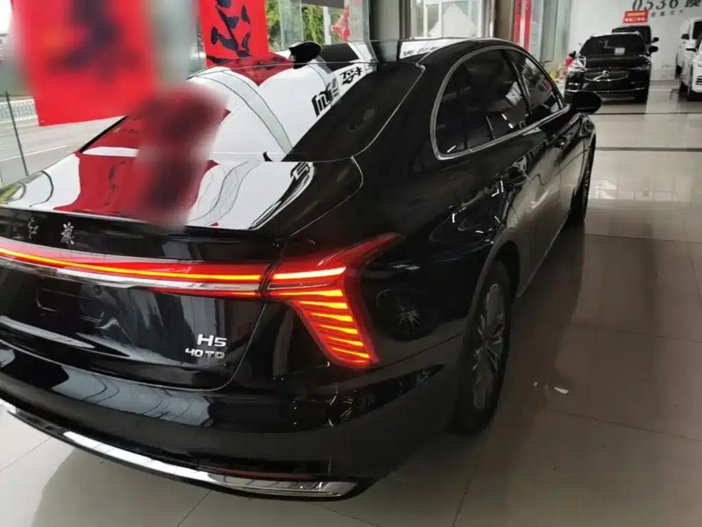 Hongqi H5 2024 2.0T Automatic Intelligent Flagship Edition — миниатюра 8