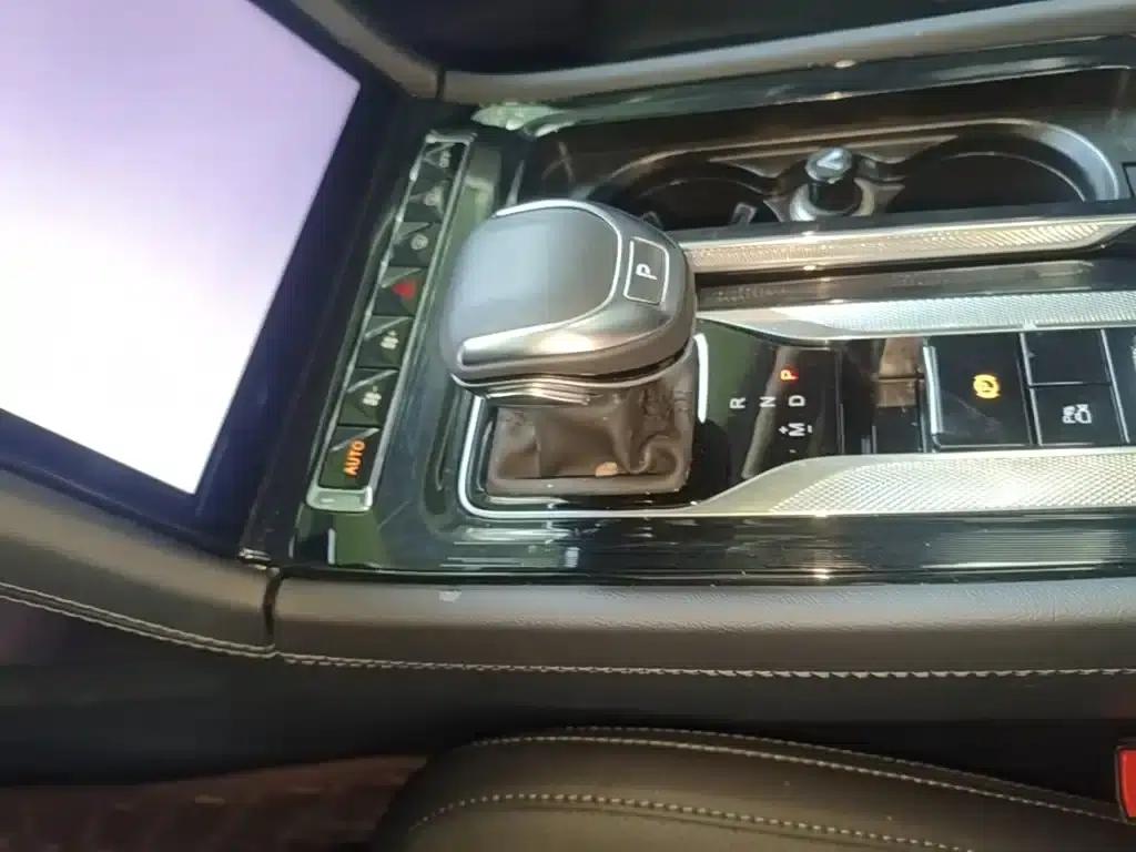 Hongqi H5 2023 2.0T Automatic Intelligent Flagship Edition — миниатюра 14