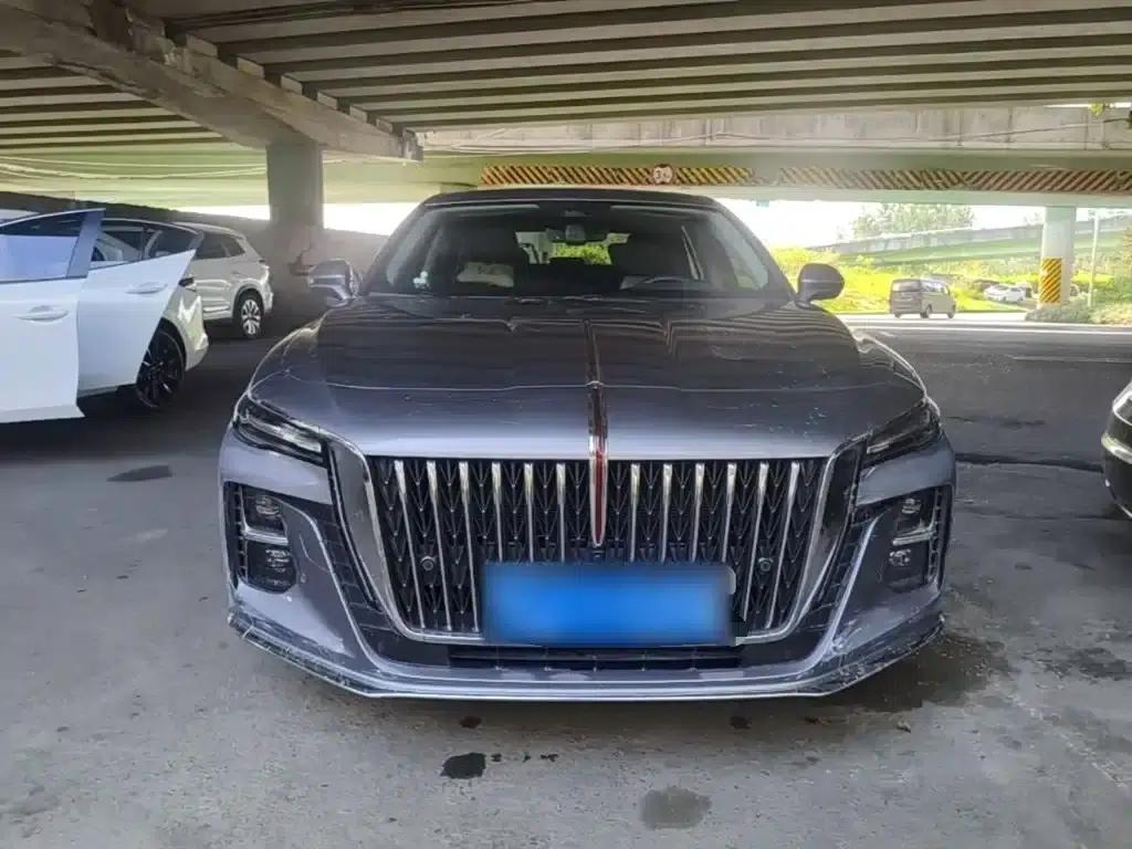 Hongqi H5 2023 2.0T Automatic Intelligent Flagship Edition — миниатюра 3