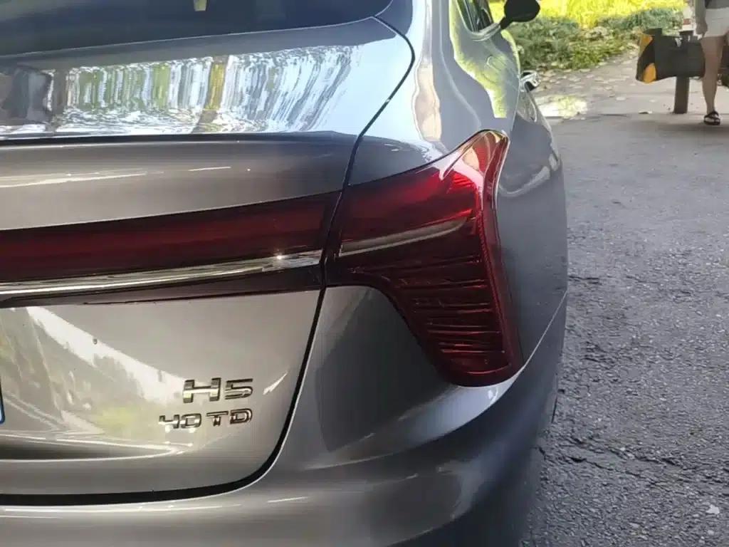 Hongqi H5 2023 2.0T Automatic Intelligent Flagship Edition — миниатюра 8
