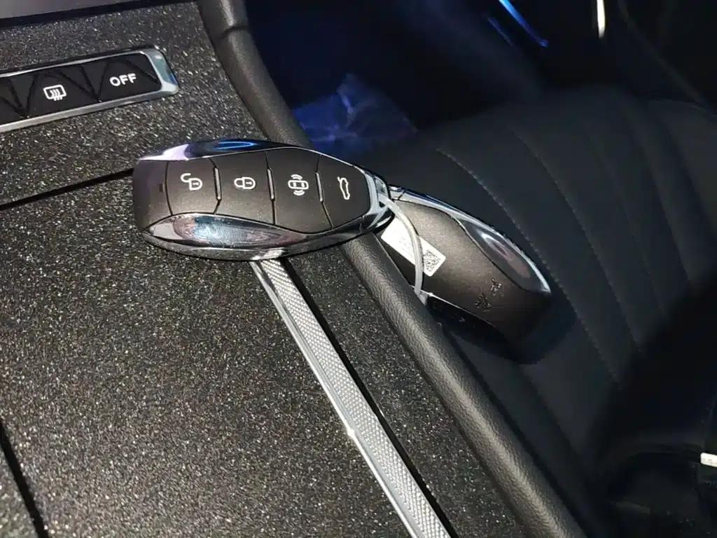 Hongqi H5 2024 2.0T Automatic Intelligent Flagship Edition — миниатюра 15