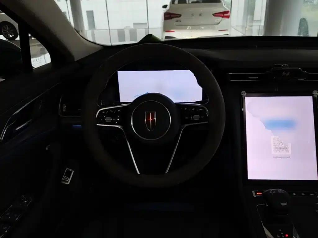 Hongqi H5 2024 2.0T Automatic Intelligent Flagship Edition — миниатюра 17