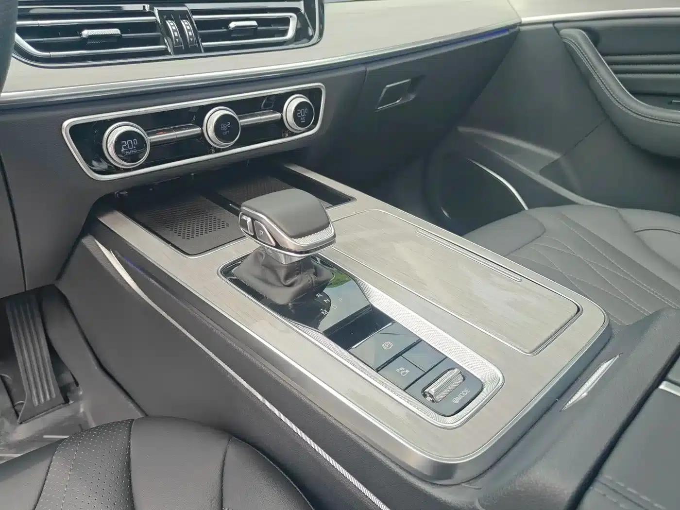 Hongqi HS5 2025 2.0T 2WD Flagship Pro Edition — миниатюра 18