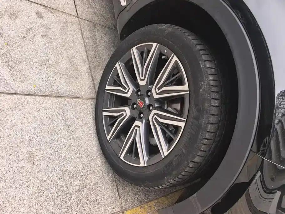 Hongqi HS5 2022 Facelift 2.0T Intelligent Flagship Enjoy 4WD Edition — миниатюра 6