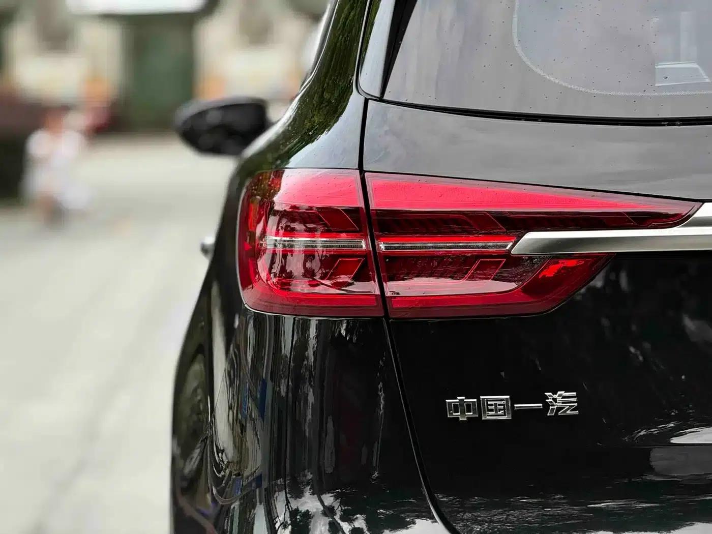 Hongqi HS5 2022 Facelift 2.0T Intelligent Flagship Edition — миниатюра 11