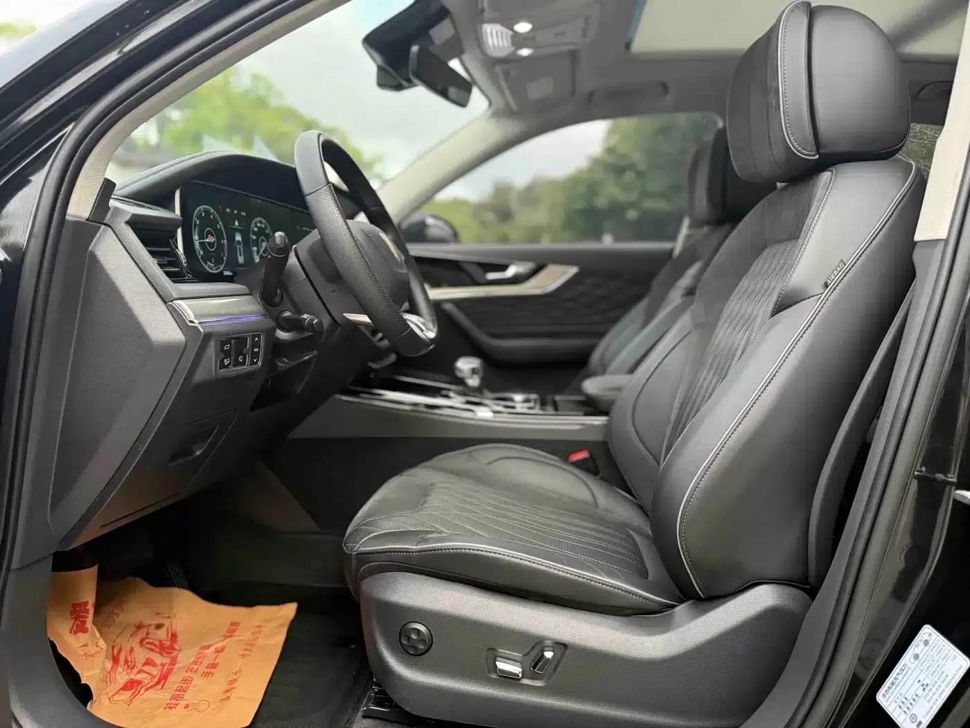Hongqi HS5 2022 Facelift 2.0T Intelligent Flagship Edition — миниатюра 13