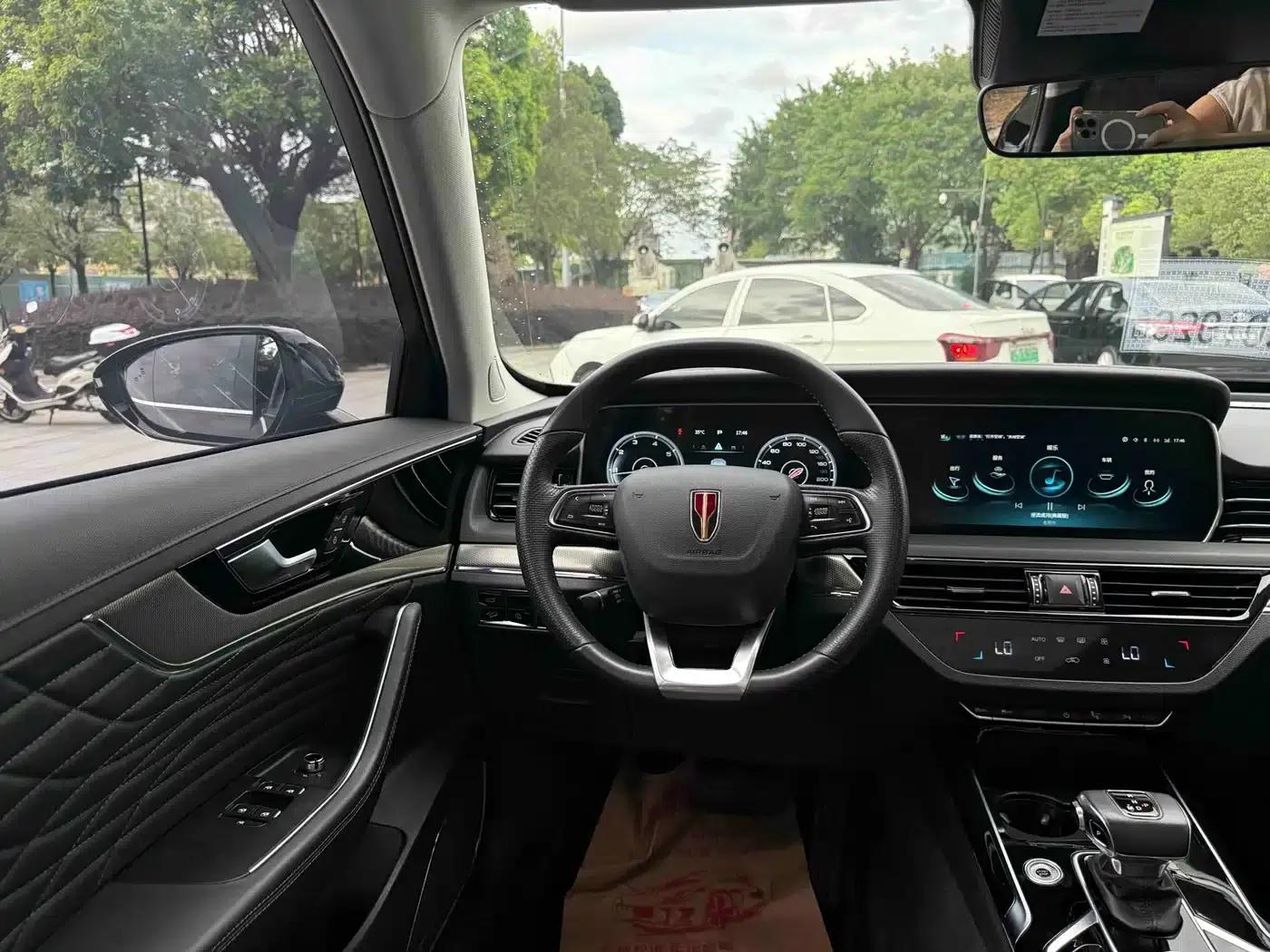 Hongqi HS5 2022 Facelift 2.0T Intelligent Flagship Edition — миниатюра 21