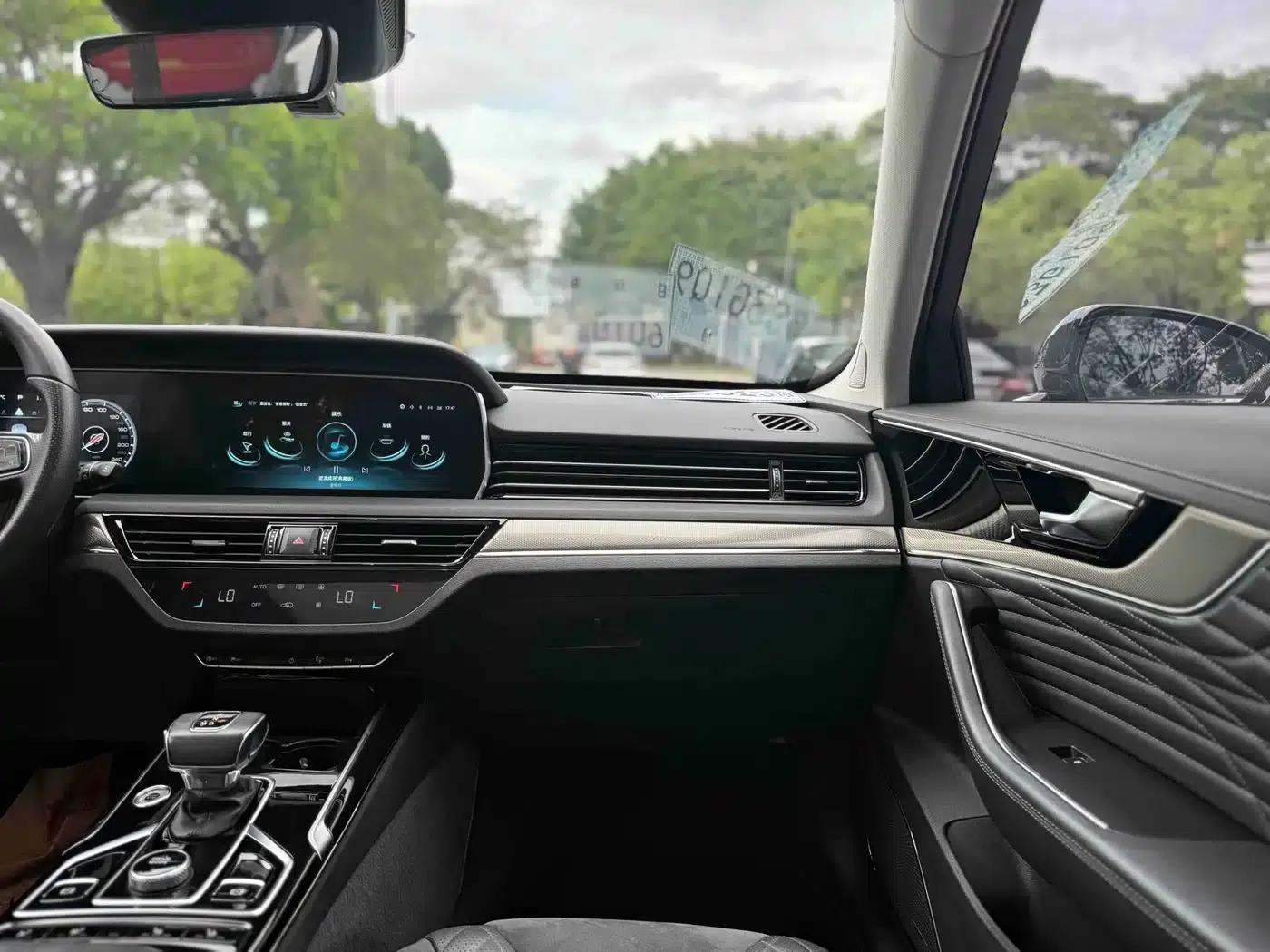 Hongqi HS5 2022 Facelift 2.0T Intelligent Flagship Edition — миниатюра 23