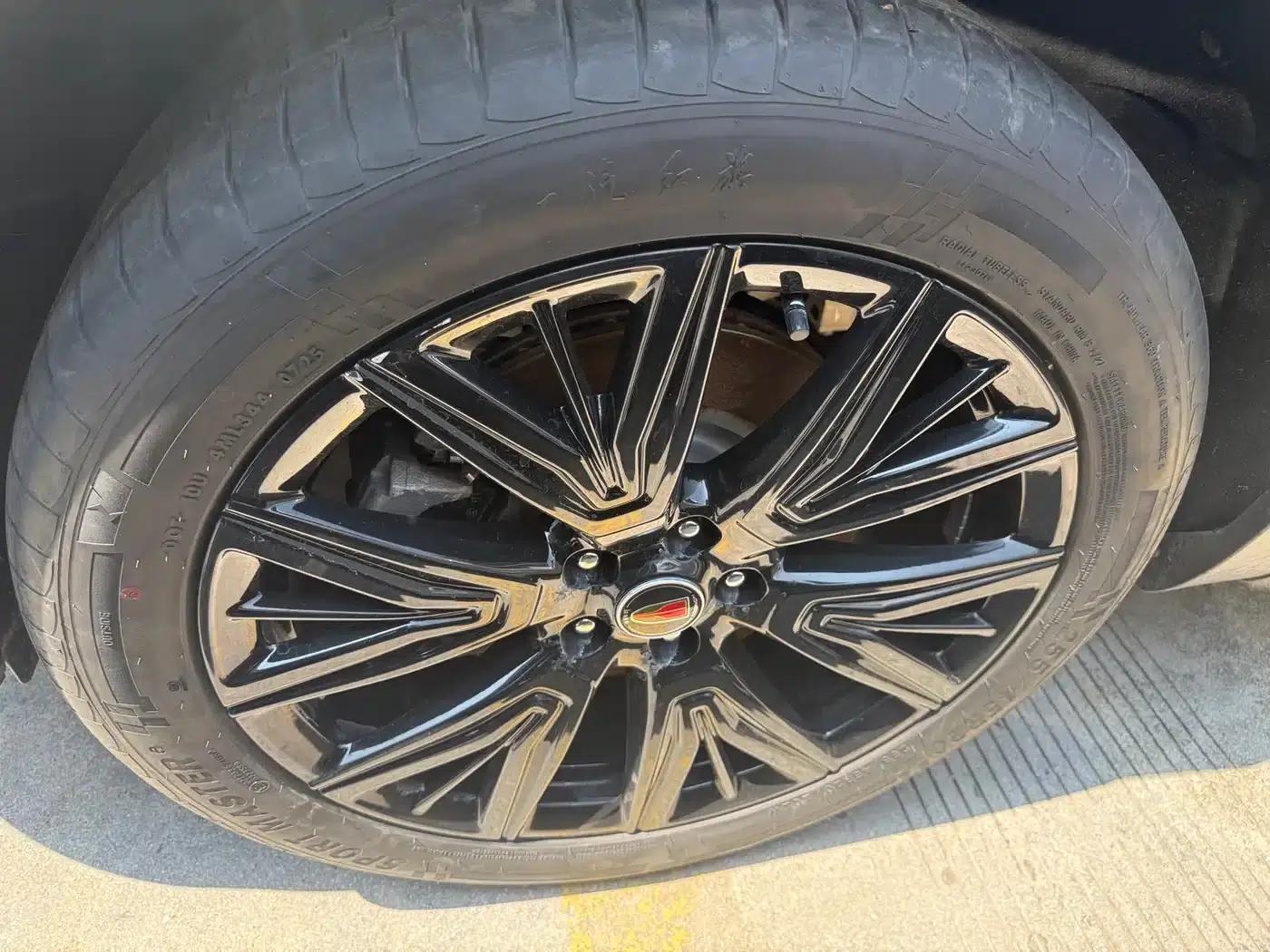 Hongqi HS5 2025 2.0T Two-Wheel Drive Xuan Ying Edition — миниатюра 4