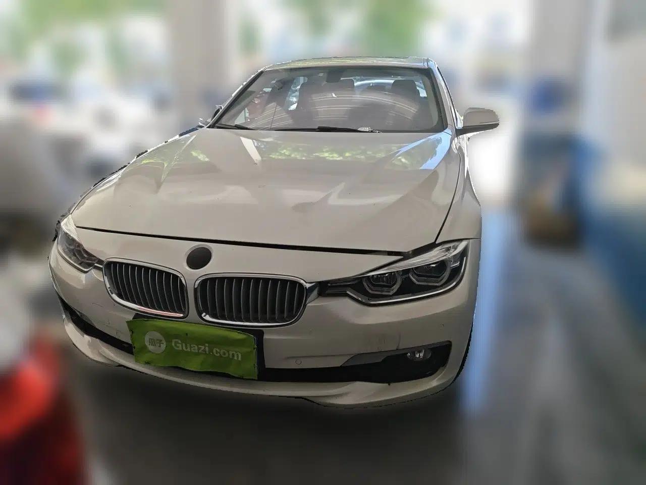 BMW 3 Series 2019 320Li Fashion Model — миниатюра 2