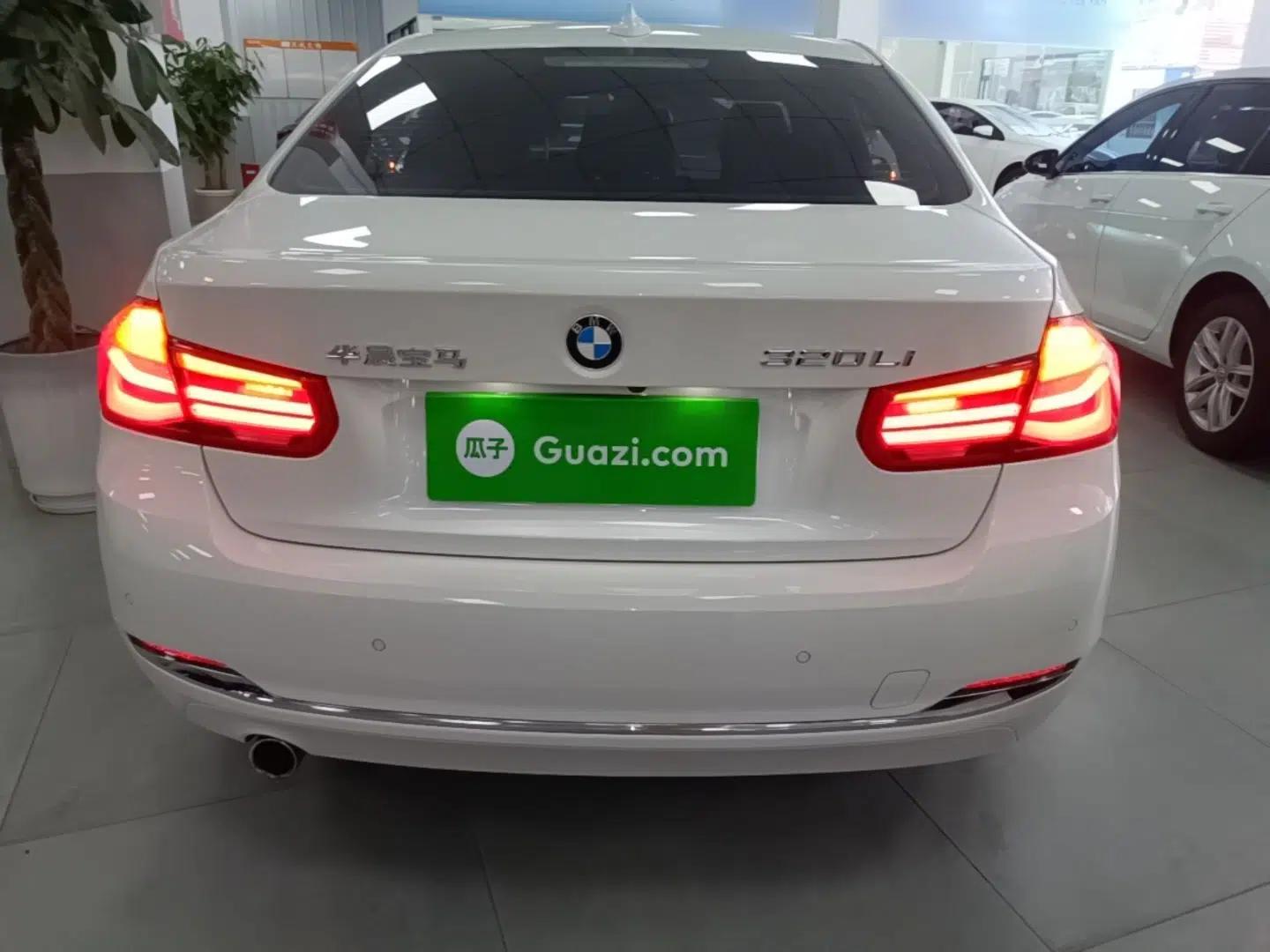 BMW 3 Series 2016 320Li Fashion Model — миниатюра 5
