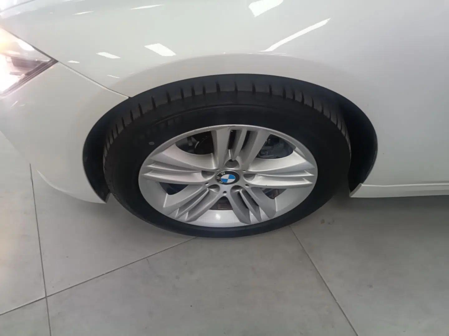 BMW 3 Series 2016 320Li Fashion Model — миниатюра 10