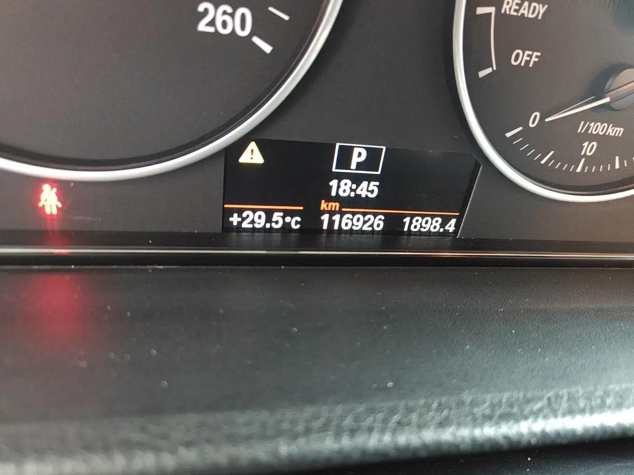 BMW 3 Series 2015 316i Active Edition — миниатюра 12