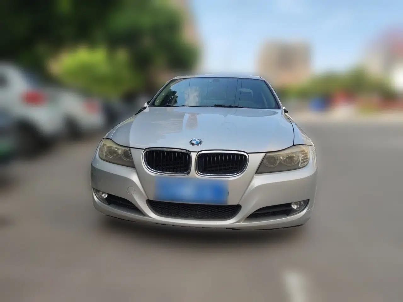 BMW 3 Series 2012 318i Leading Model — миниатюра 2