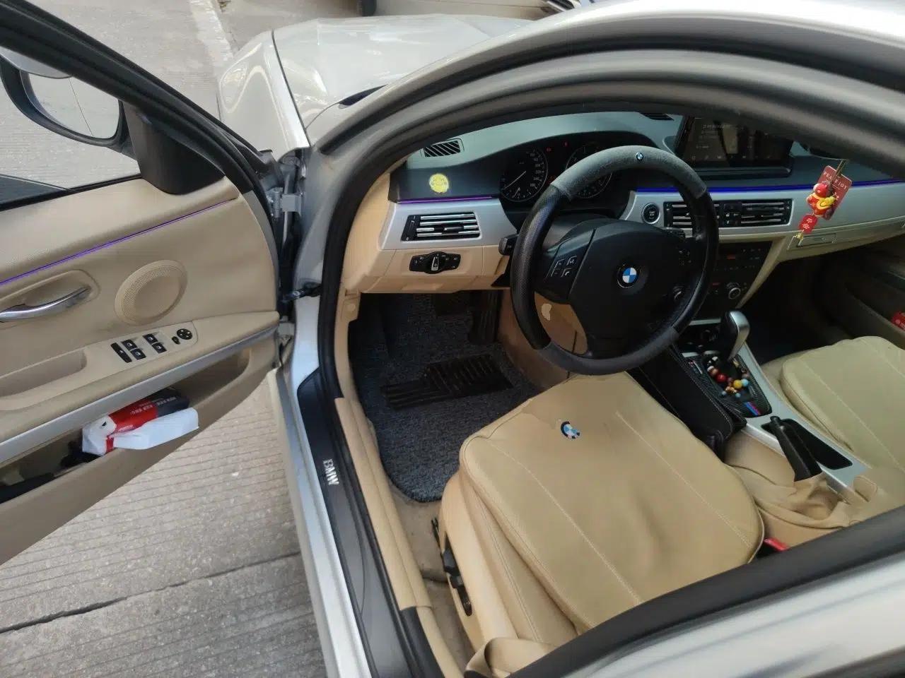 BMW 3 Series 2012 318i Leading Model — миниатюра 16