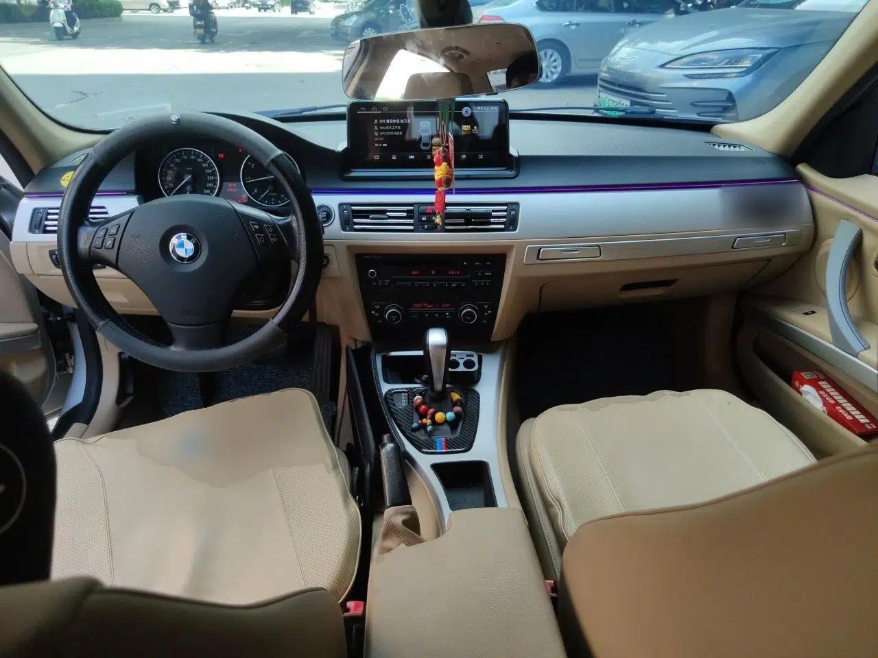 BMW 3 Series 2012 318i Leading Model — миниатюра 9