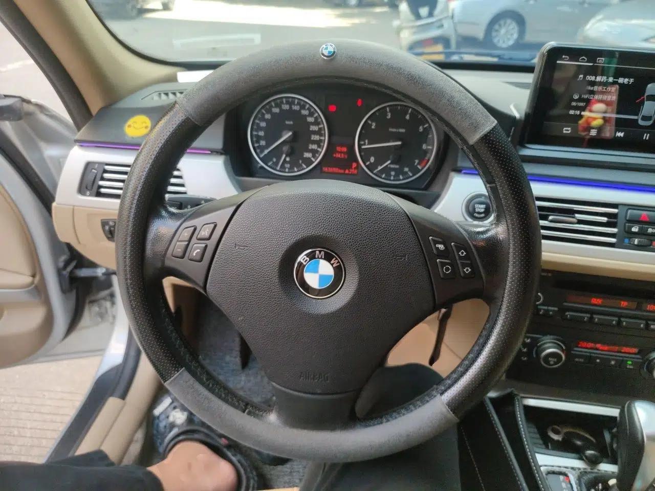 BMW 3 Series 2012 318i Leading Model — миниатюра 10
