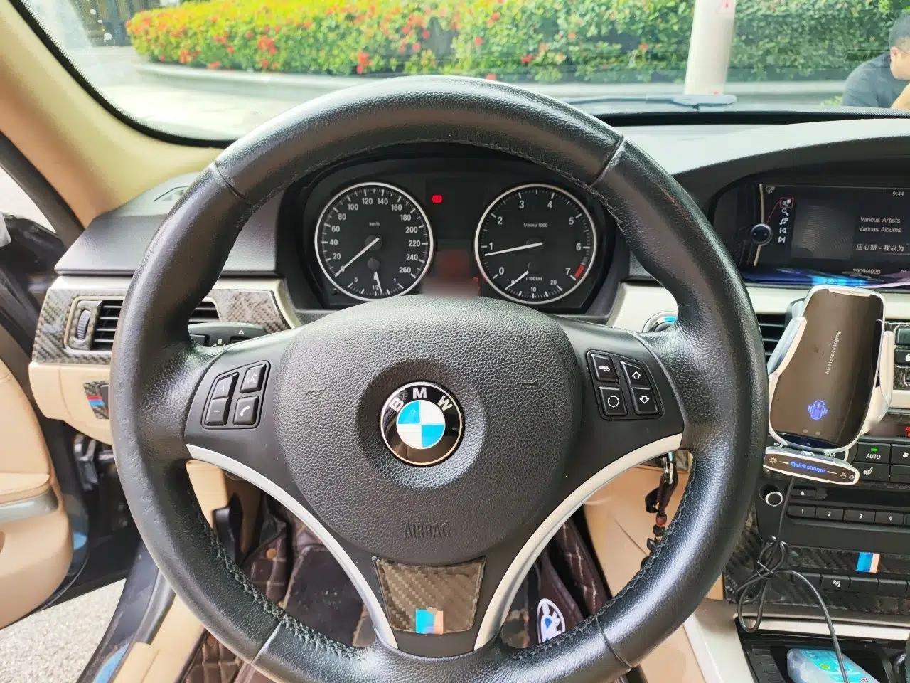 BMW 3 Series 2012 320i Luxury Edition — миниатюра 10