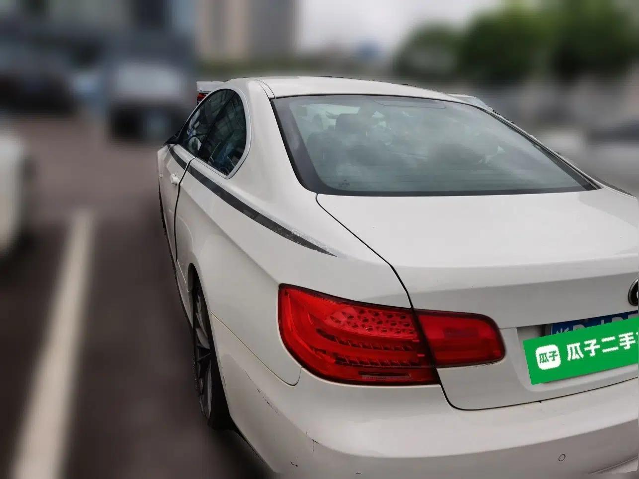 BMW 3 Series 2011 320i Coupe — миниатюра 4