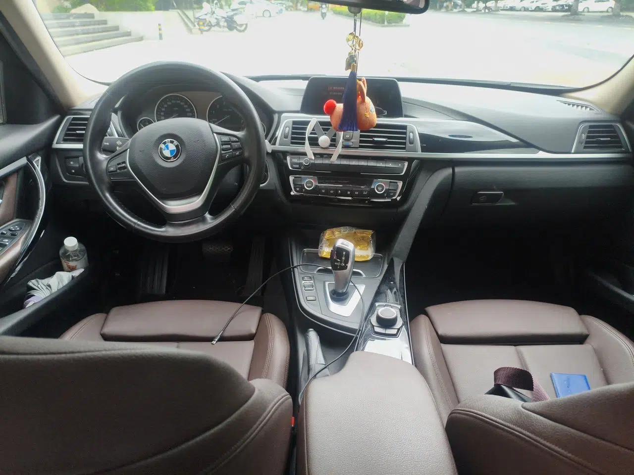 BMW 3 Series 2018 320Li Fashion Model — миниатюра 9