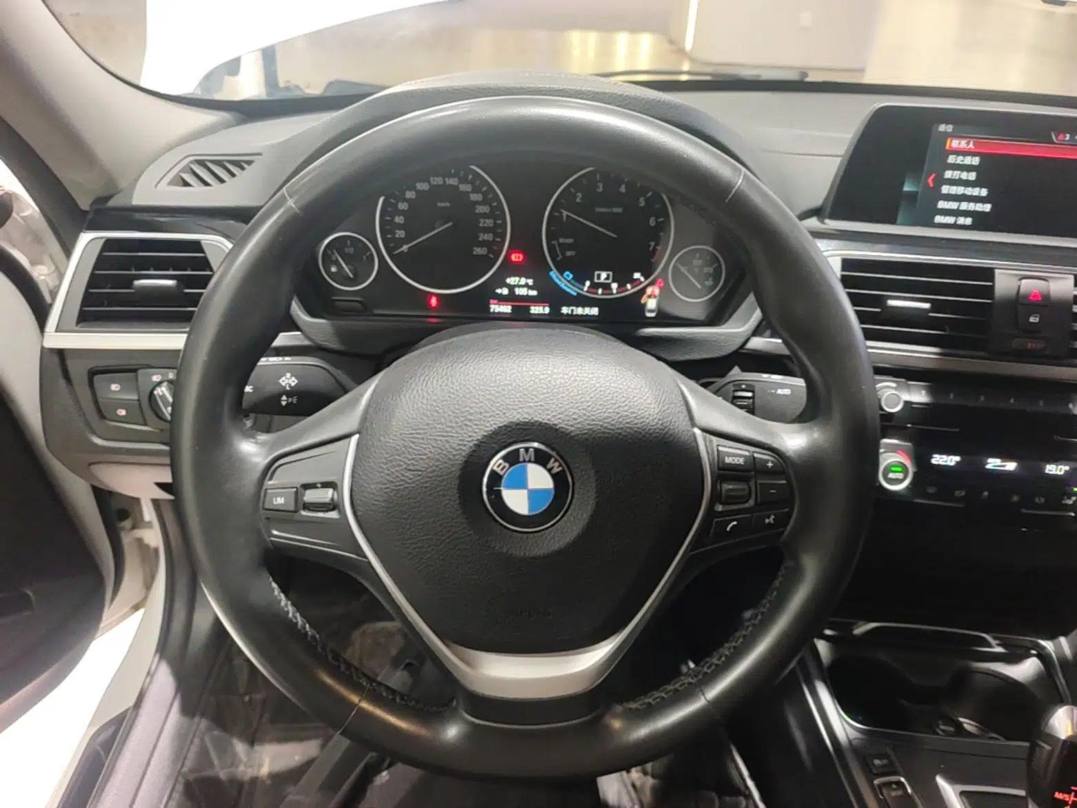 BMW 3 Series 2018 318Li — миниатюра 18