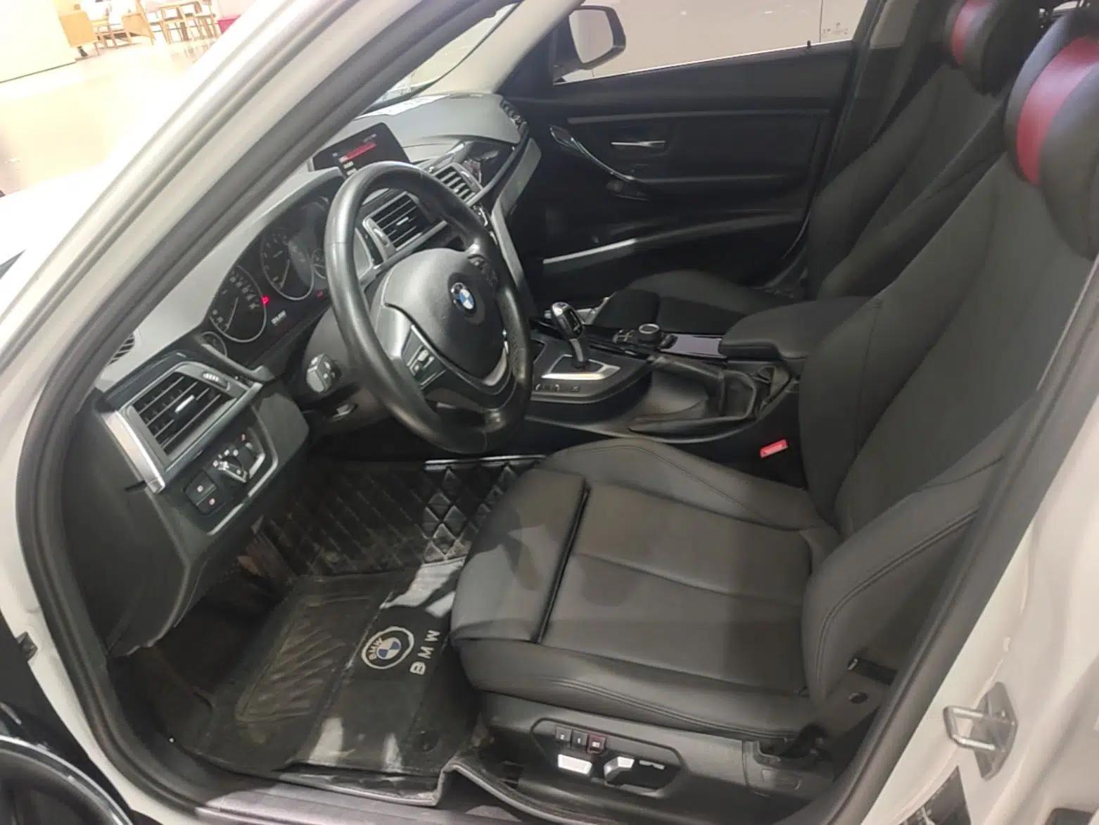 BMW 3 Series 2018 318Li — миниатюра 22