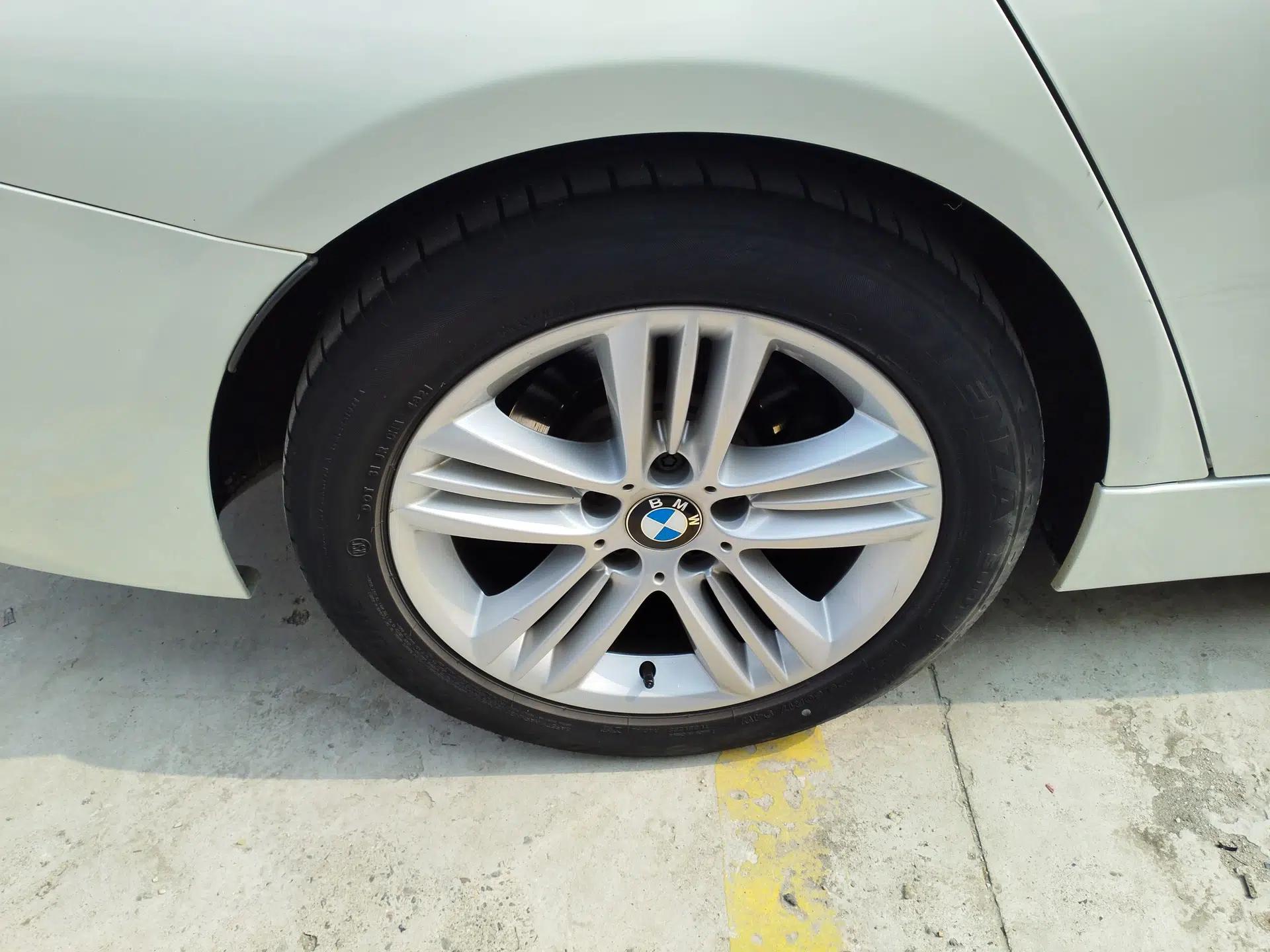 BMW 3 Series 2017 320Li Fashion Model — миниатюра 11