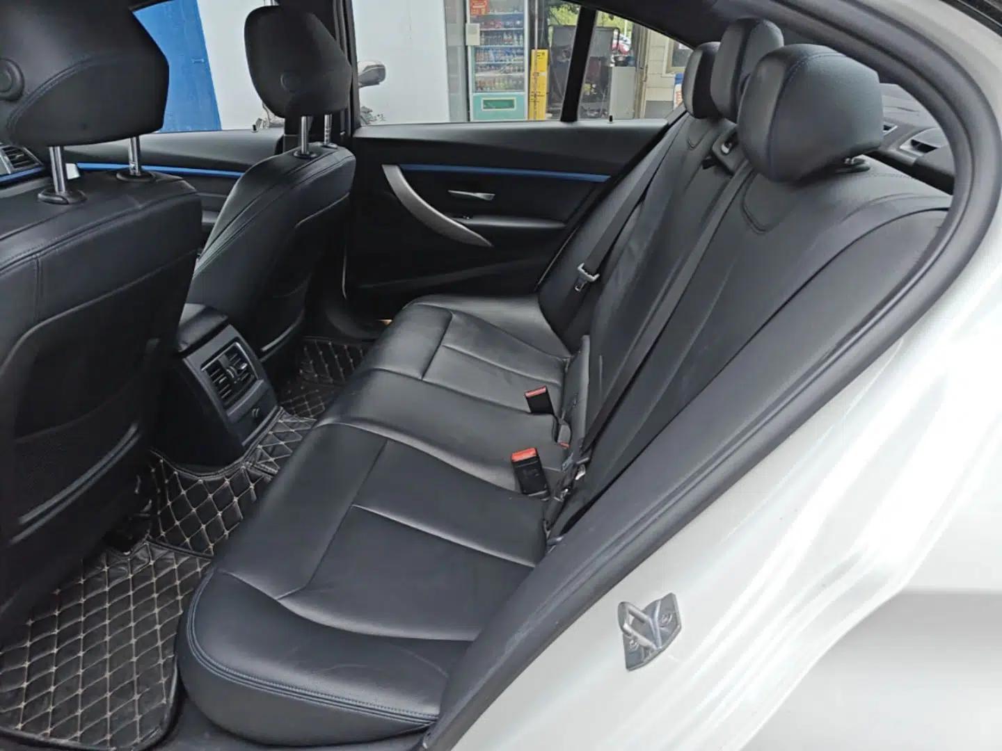 BMW 3 Series 2018 320i M Sport Package — миниатюра 20
