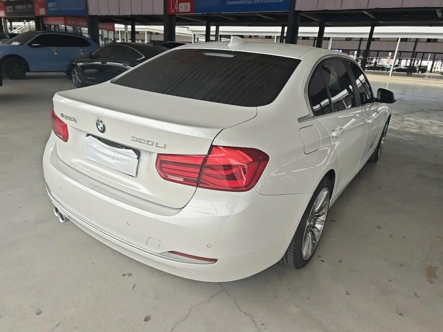 BMW 3 Series 2019 320Li Fashion Model — миниатюра 6