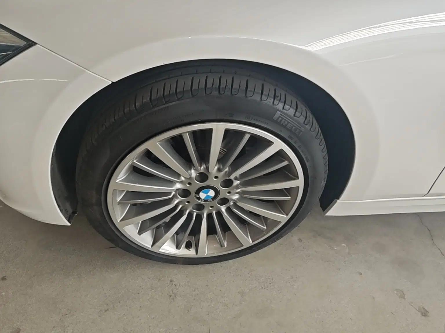 BMW 3 Series 2019 320Li Fashion Model — миниатюра 10