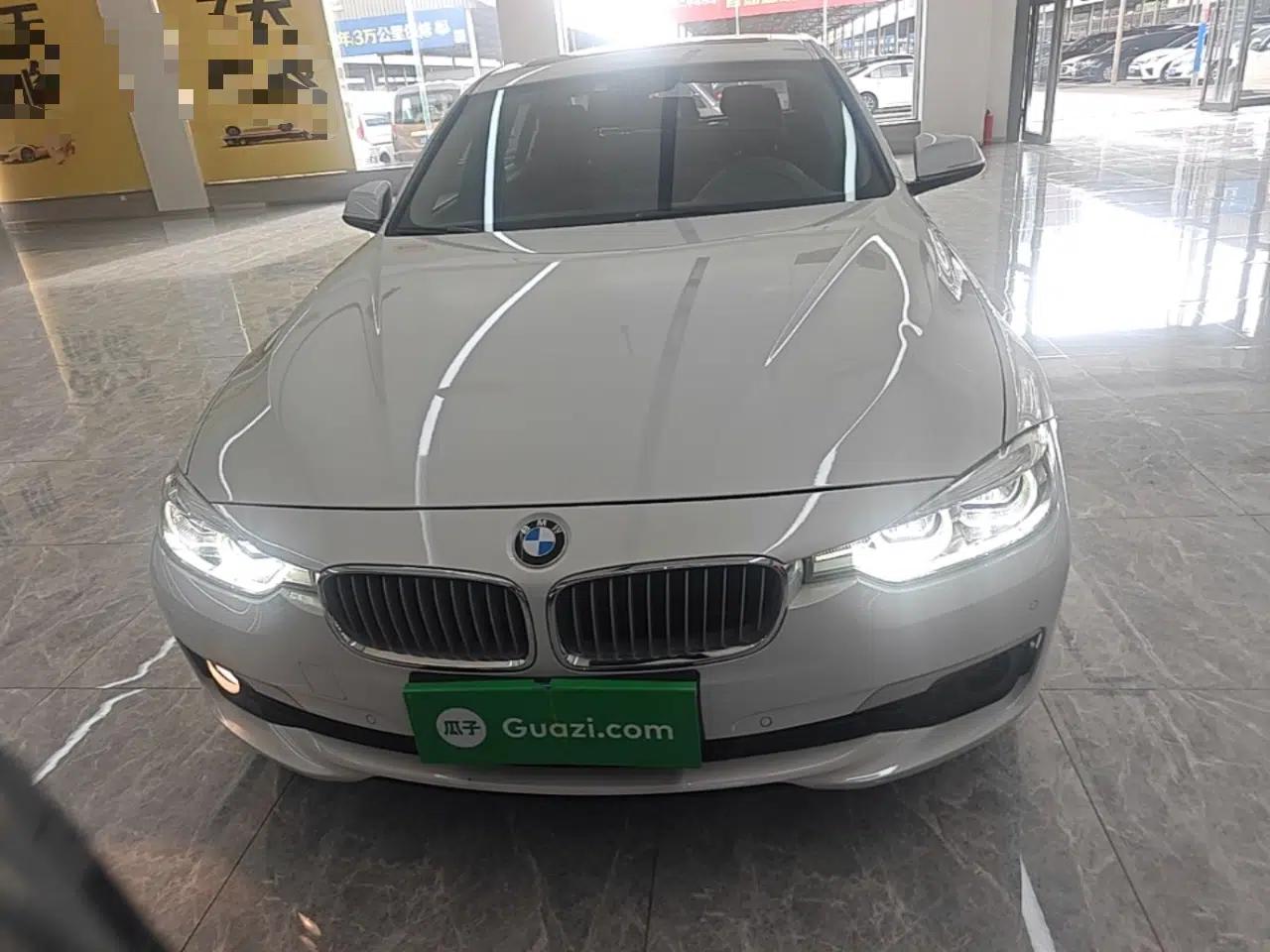 BMW 3 Series 2019 320Li Fashion Model — миниатюра 2