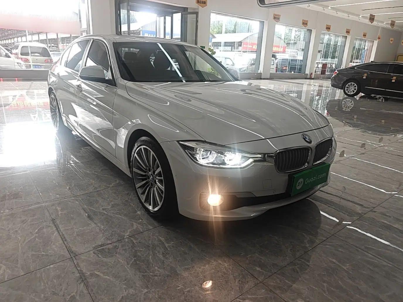 BMW 3 Series 2019 320Li Fashion Model — миниатюра 3