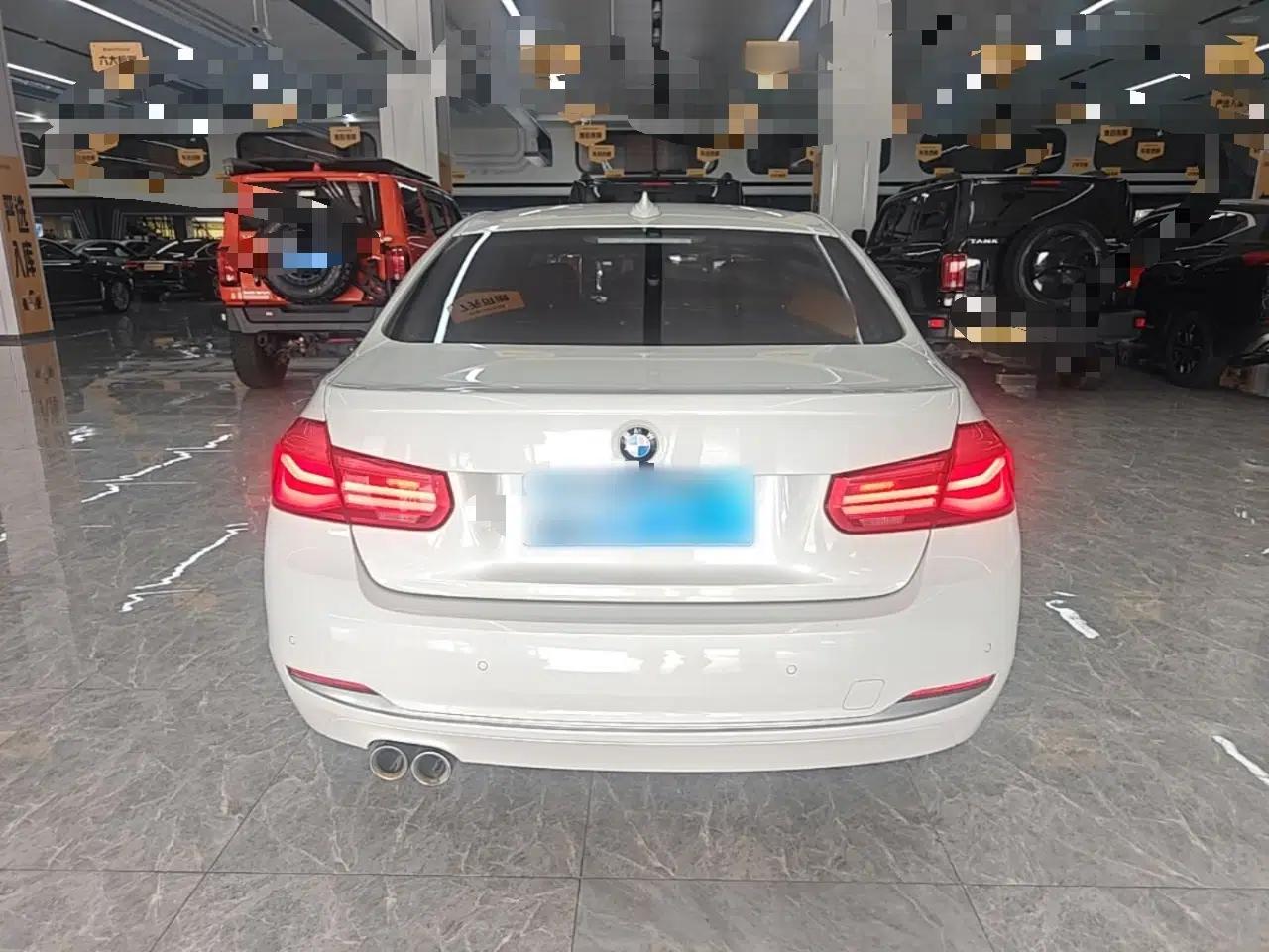 BMW 3 Series 2019 320Li Fashion Model — миниатюра 5