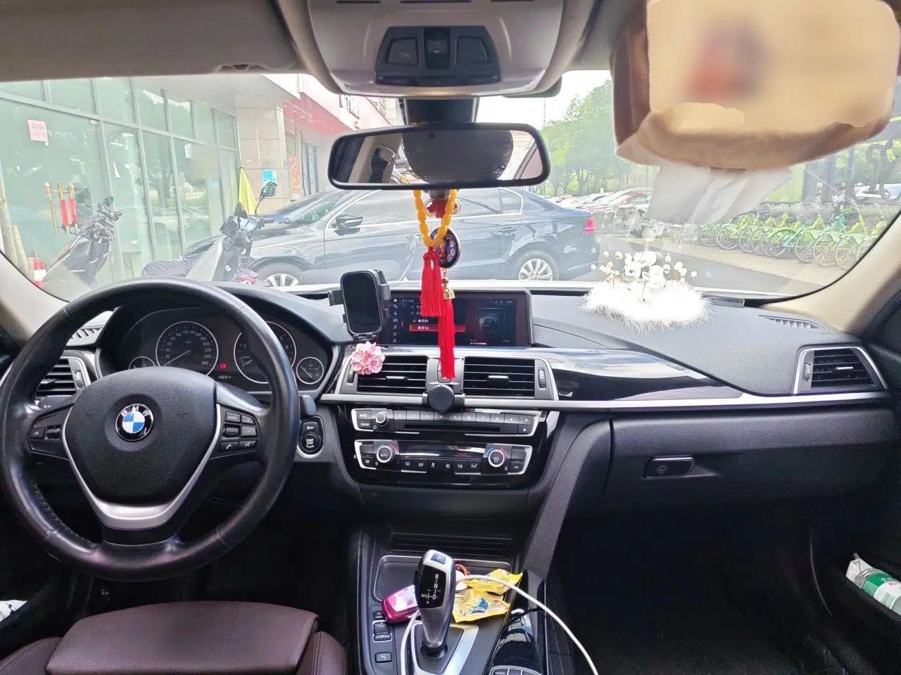 BMW 3 Series 2019 320Li Fashion Model — миниатюра 9