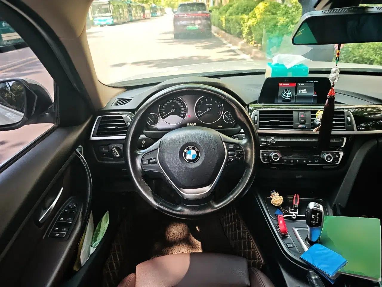 BMW 3 Series 2018 320Li Fashion Model — миниатюра 10
