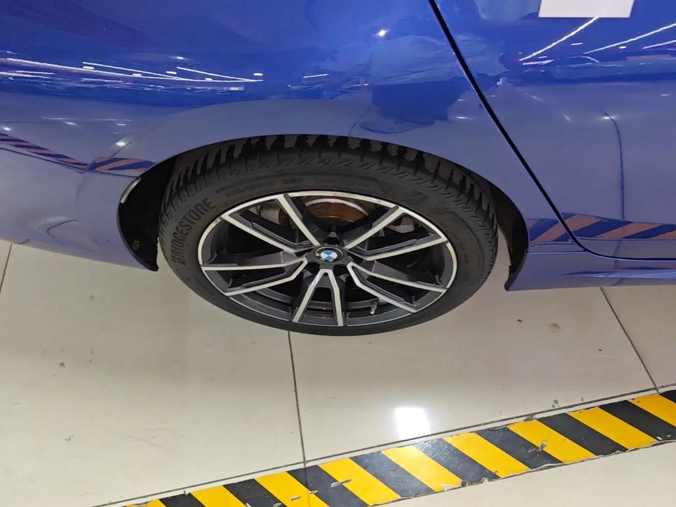 BMW 3 Series 2020 325Li M Sport Package — миниатюра 11