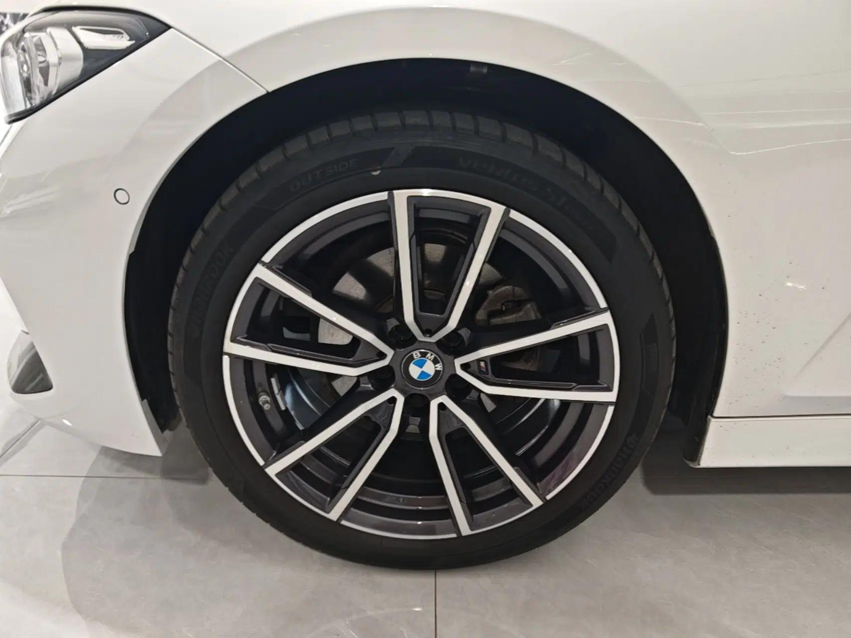 BMW 3 Series 2023 325Li M Sport Package — миниатюра 10