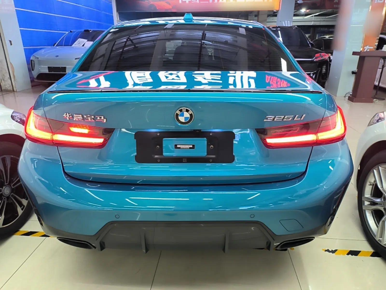BMW 3 Series 2023 325Li M Sport Night Edition Package — миниатюра 5