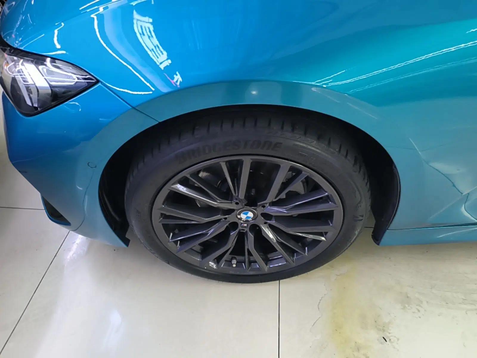 BMW 3 Series 2023 325Li M Sport Night Edition Package — миниатюра 10