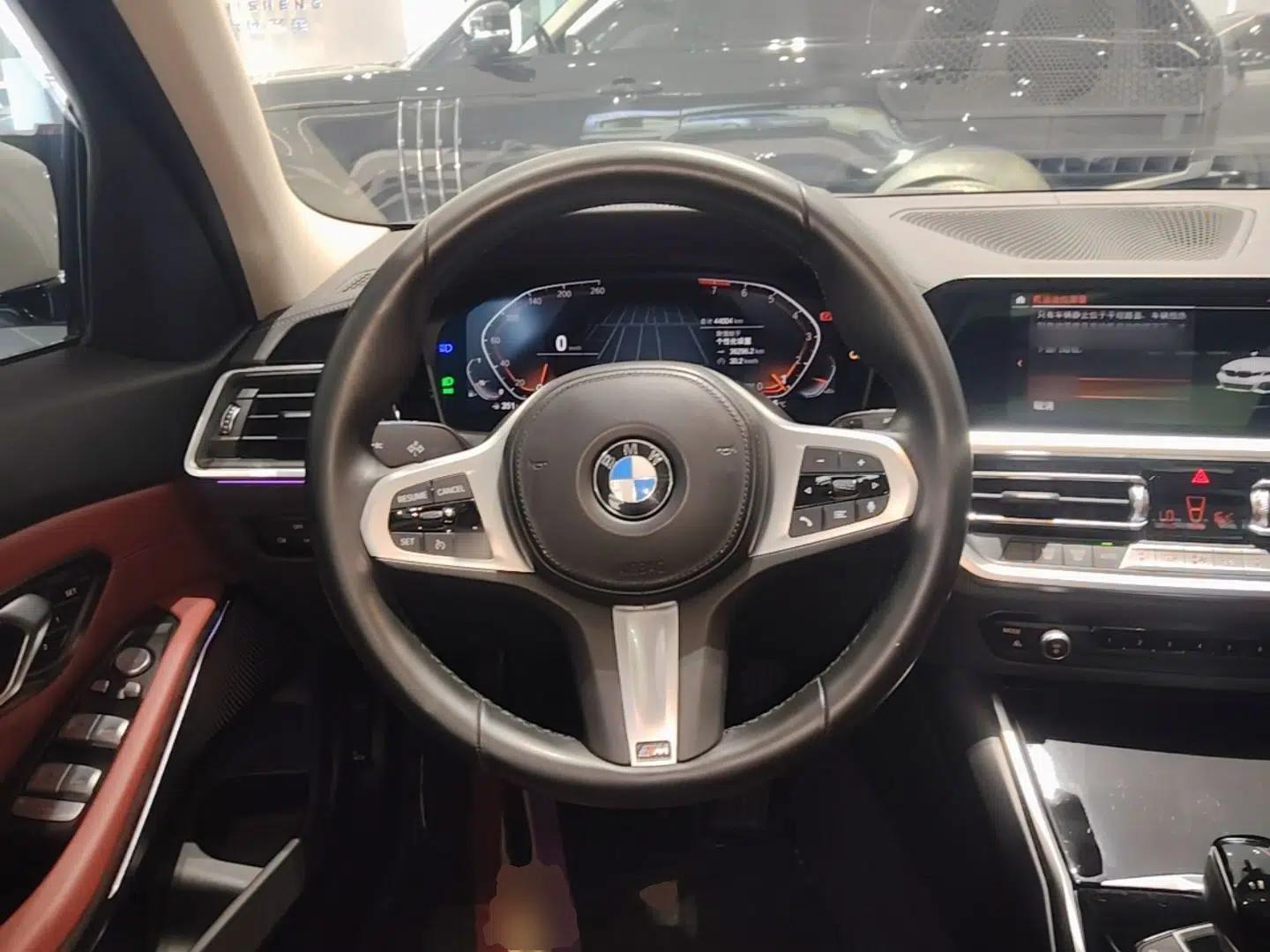 BMW 3 Series 2022 320Li M Sport Package — миниатюра 18