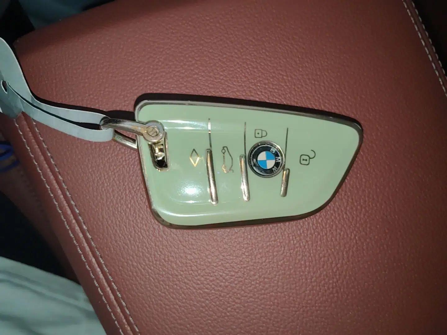 BMW 3 Series 2022 320Li M Sport Package — миниатюра 28