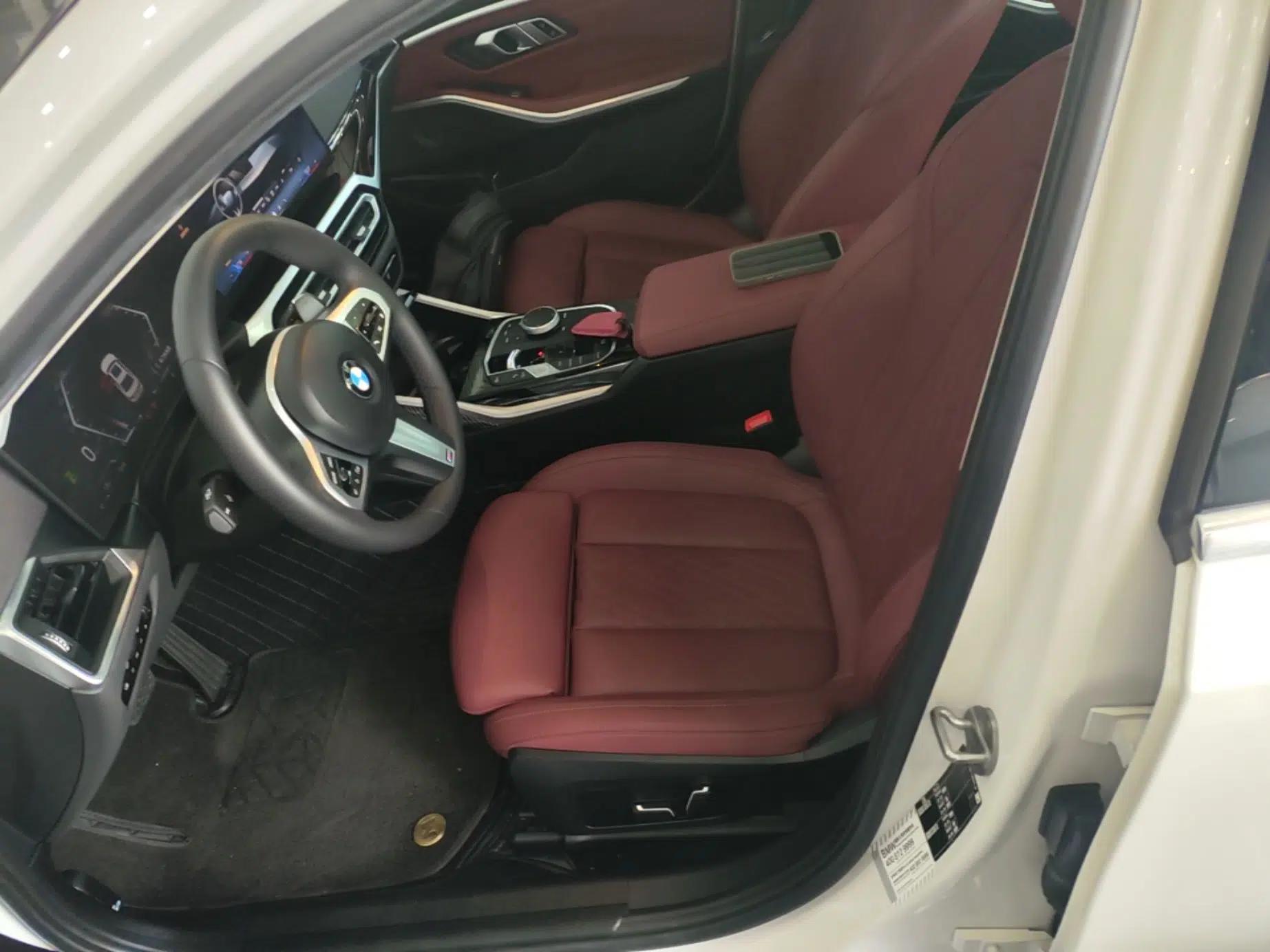 BMW 3 Series 2024 320Li M Sport Package — миниатюра 17