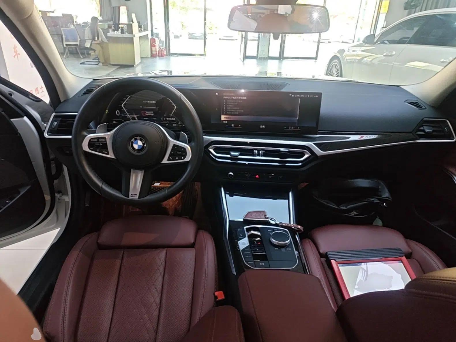 BMW 3 Series 2023 325Li M Sport Package — миниатюра 17