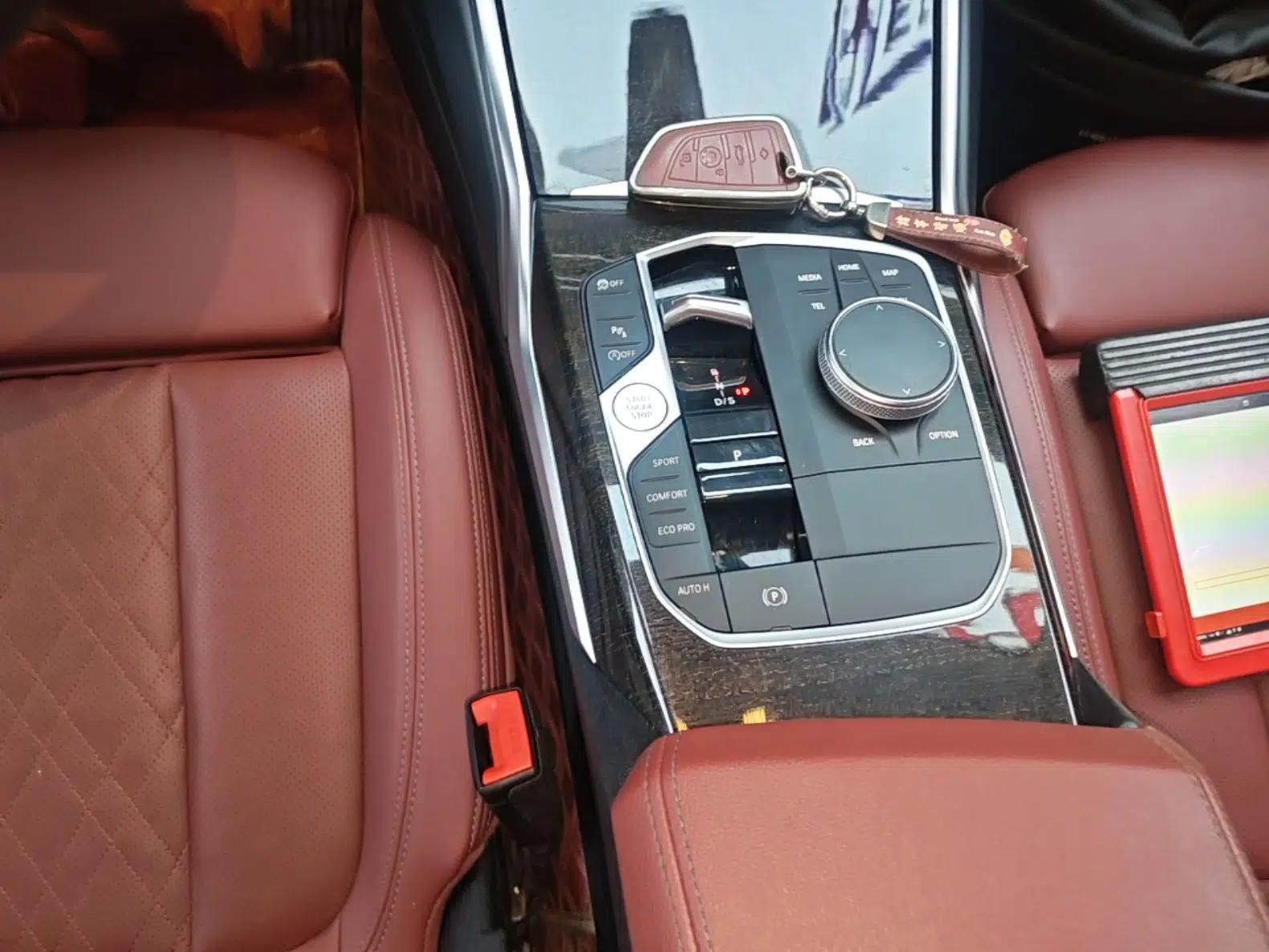 BMW 3 Series 2023 325Li M Sport Package — миниатюра 21