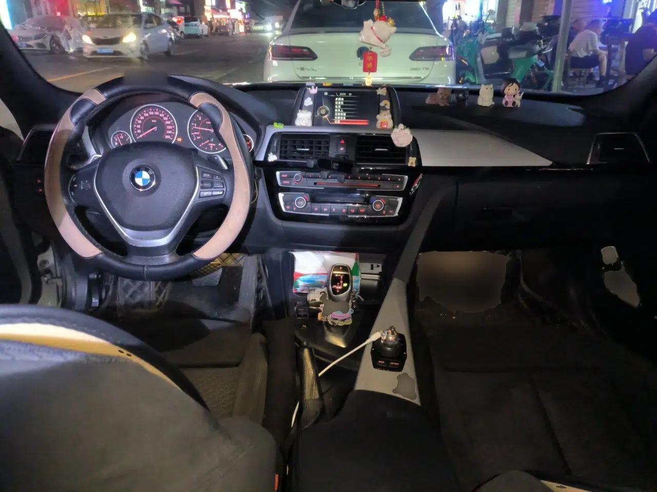 BMW 3 Series 2017 320i M Sport — миниатюра 9