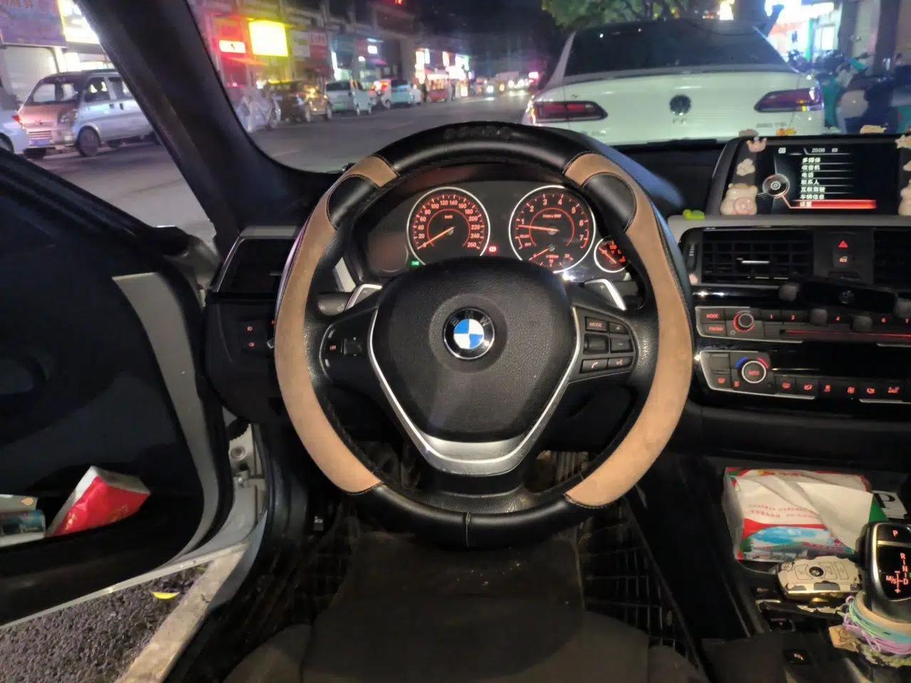 BMW 3 Series 2017 320i M Sport — миниатюра 10